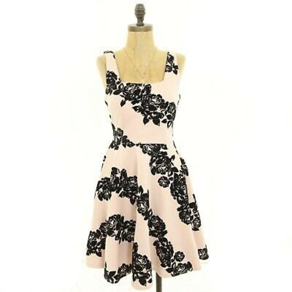 Sequin Hearts Juniors Mini Dress Size 7 Fit & Flare Pink Black Floral NEW  B46